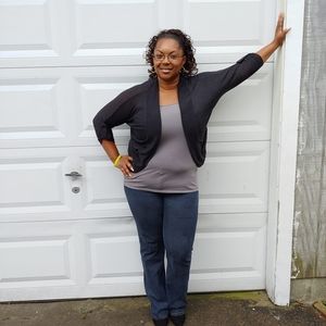 Meet your Posher, Yolanda